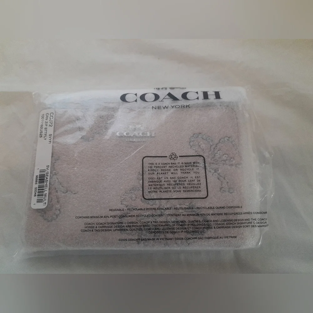 New Coach Wristlet Sparkle Butterfly Print  New With Tags 💕 - Picture 2 of 7